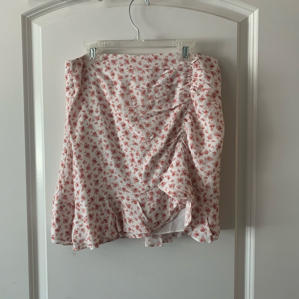 NWT Floral Skirt